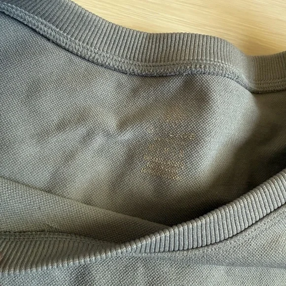 Aerie Gray Fitted Crop T-Shirt Short Sleeves - Picture 4 of 7